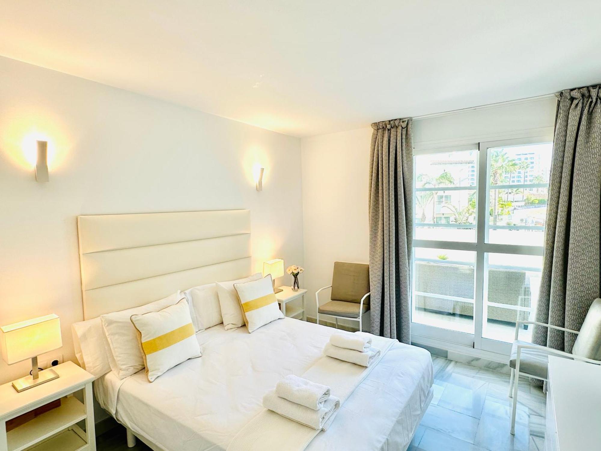 Apartamento, Paradise Sun Beach In Marina Benalmadena Ngoại thất bức ảnh