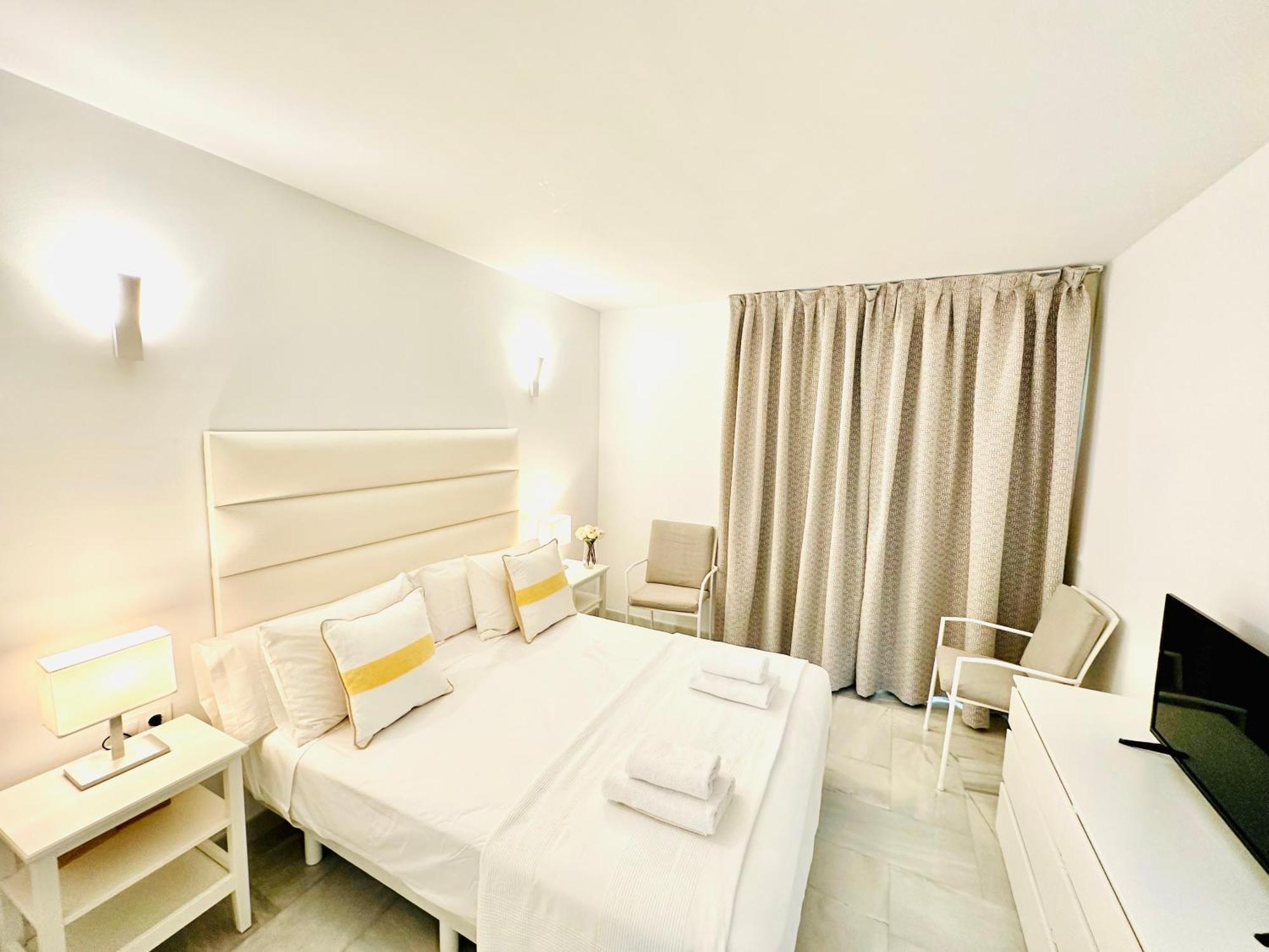 Apartamento, Paradise Sun Beach In Marina Benalmadena Ngoại thất bức ảnh